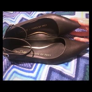 Black Pointed toe flats